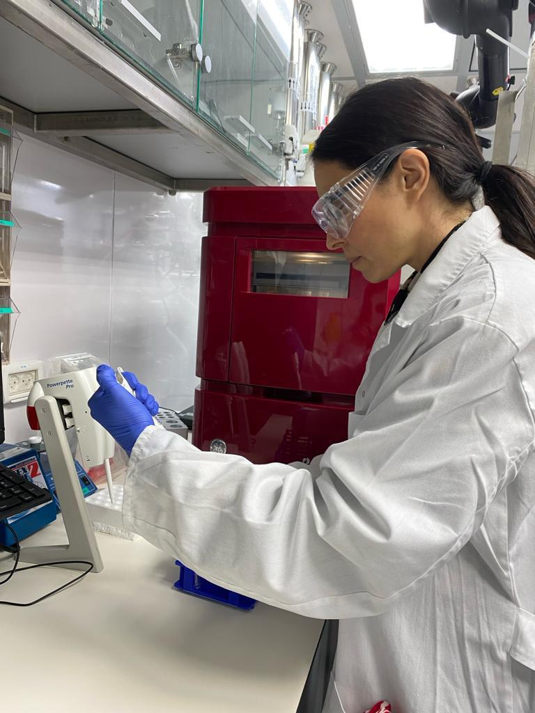 Emma working in the lab